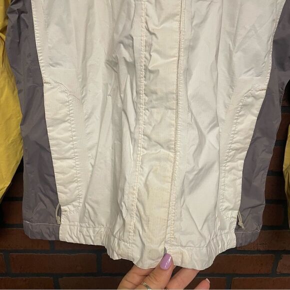 The North Face Womens White, Yellow and Gray Full Zip Rain Jacket Size Medium - Picture 2 of 7